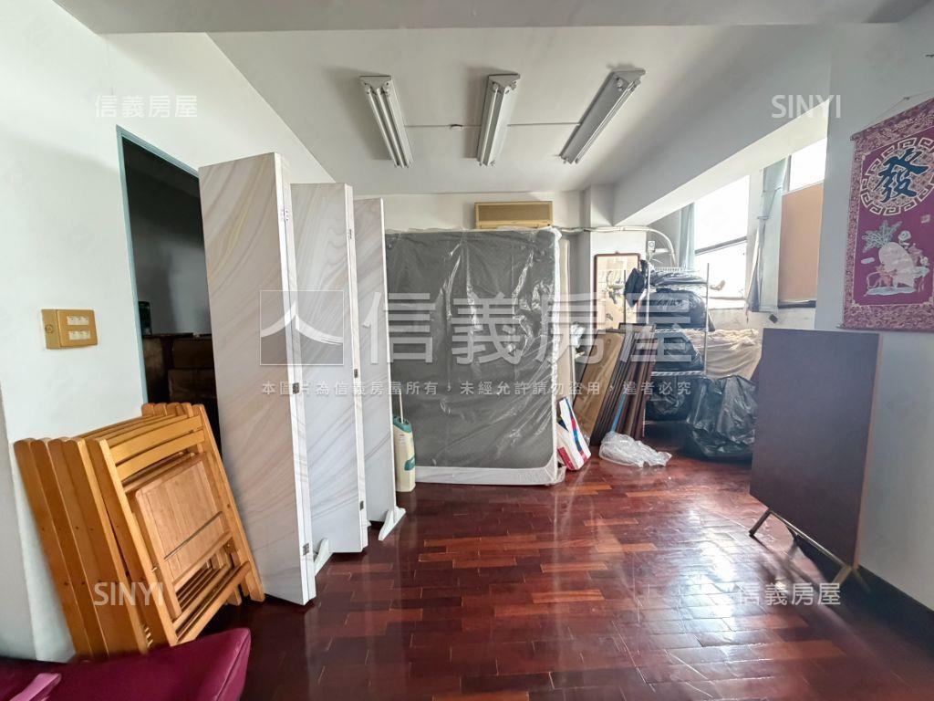 西區大空間好用商辦房屋室內格局與周邊環境