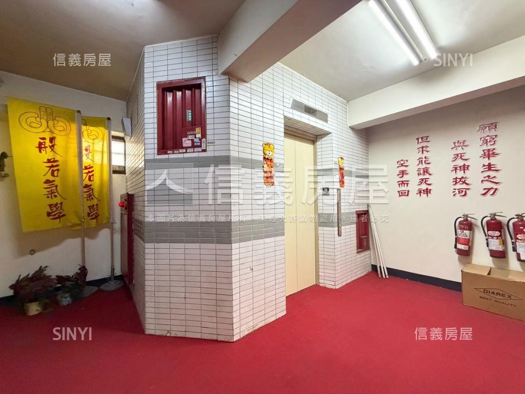 西區大空間好用商辦房屋室內格局與周邊環境