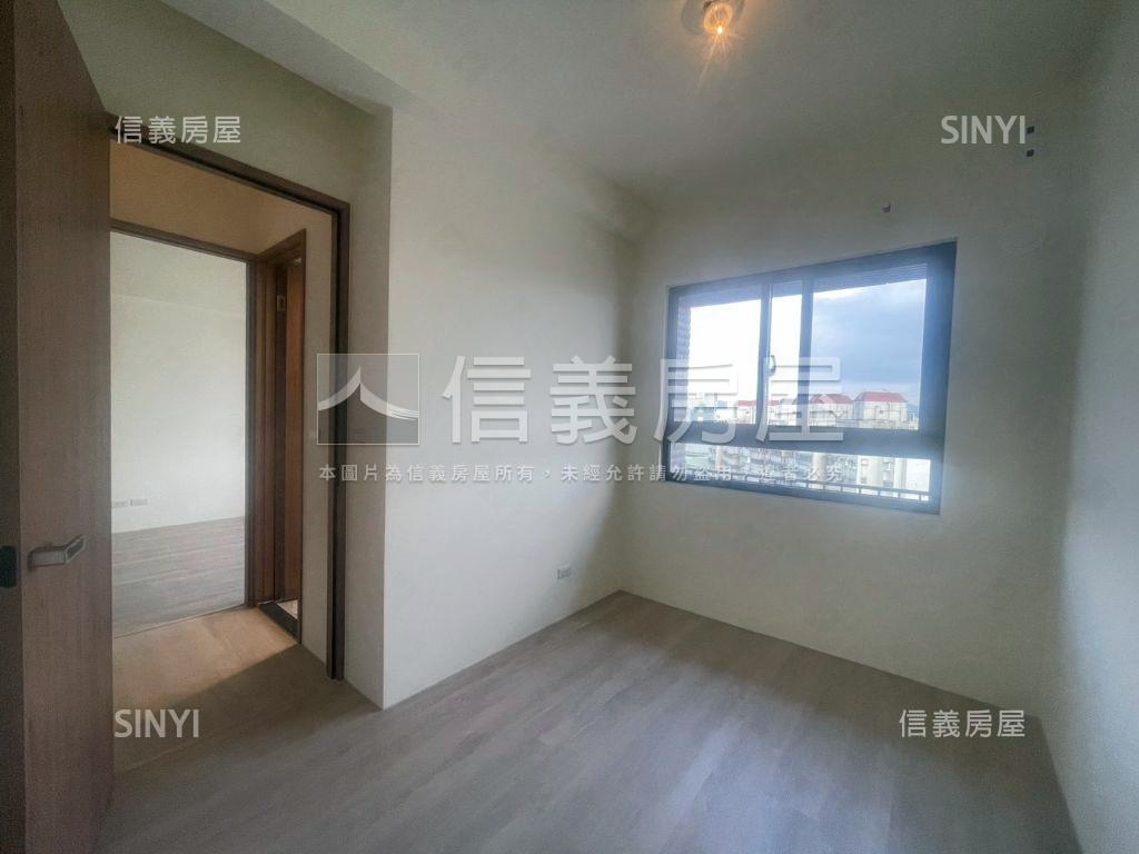 長堤鳳澄兩房車位房屋室內格局與周邊環境