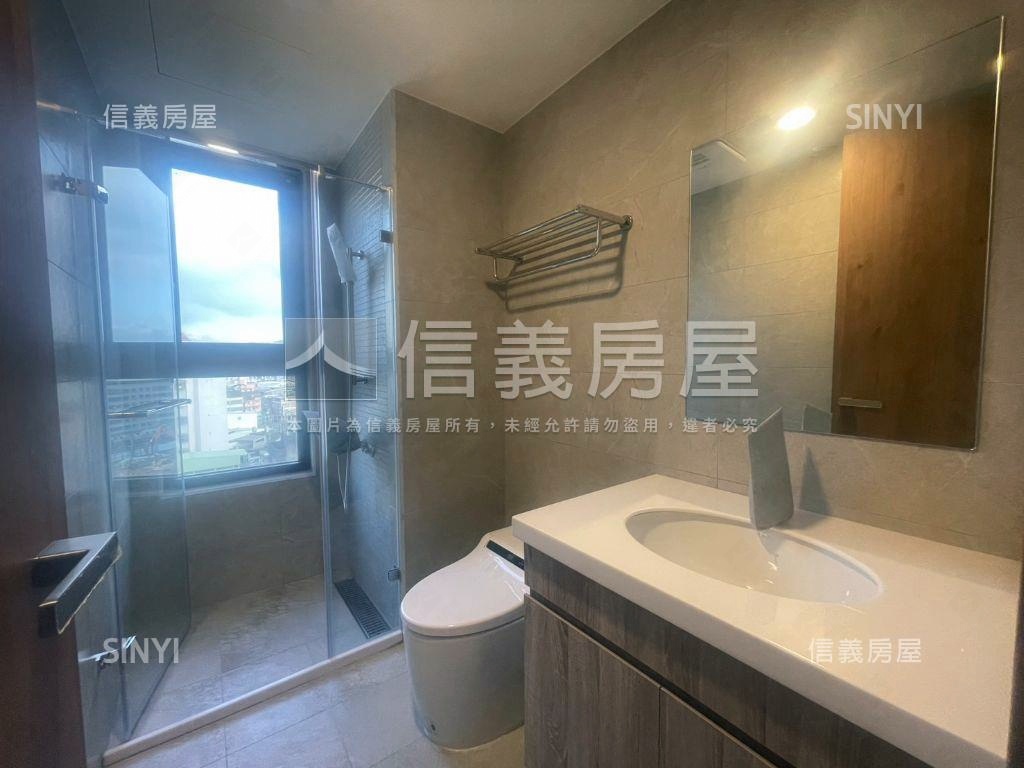 長堤鳳澄兩房車位房屋室內格局與周邊環境