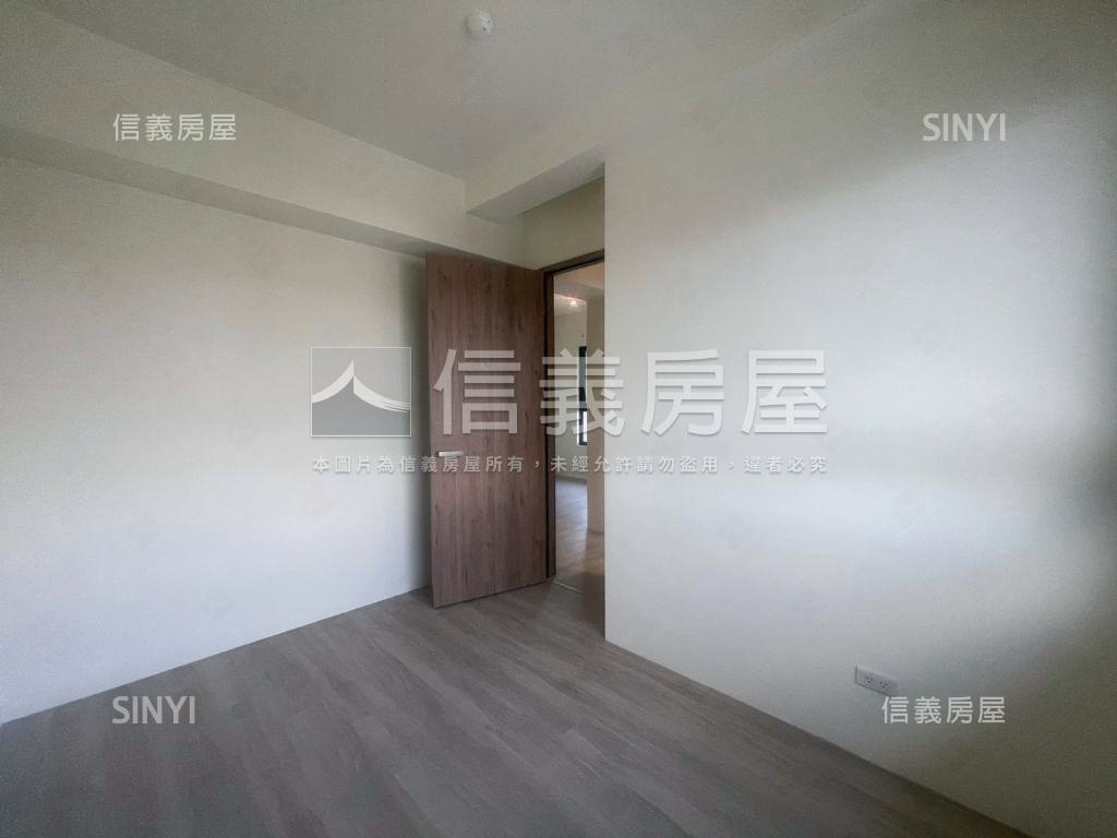 長堤鳳澄兩房車位房屋室內格局與周邊環境