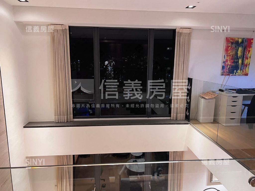 ➤臻稀。頂樓露臺景觀宅房屋室內格局與周邊環境