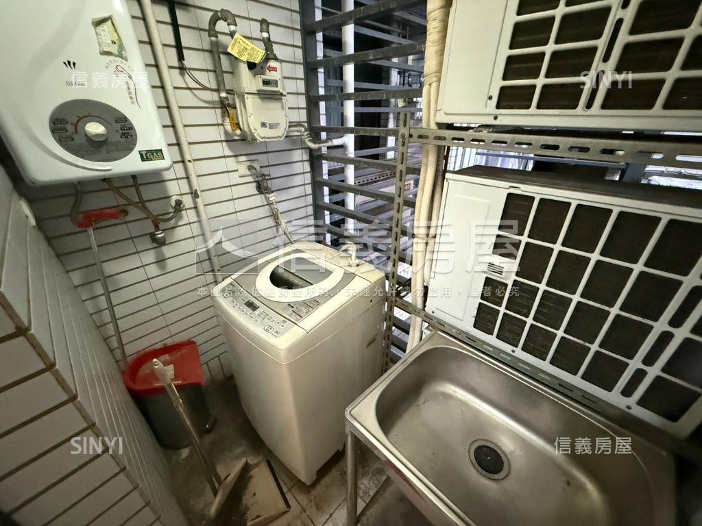 北區中國醫機能兩房平車房屋室內格局與周邊環境