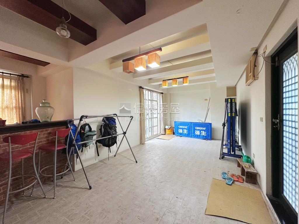東陞曙光角間透天房屋室內格局與周邊環境