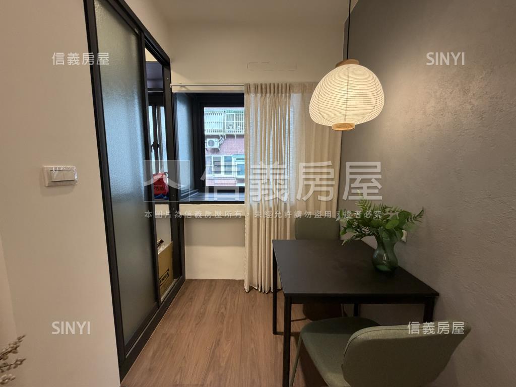 市府美妝黃金三樓房屋室內格局與周邊環境