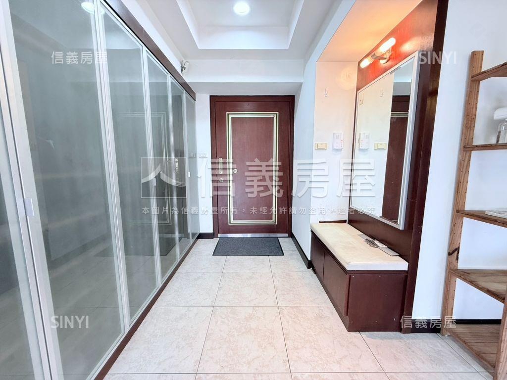 ⭐凱旋臻品大三房車位⭐房屋室內格局與周邊環境