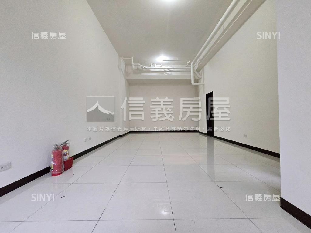 日進學面寬大空間挑高店面房屋室內格局與周邊環境