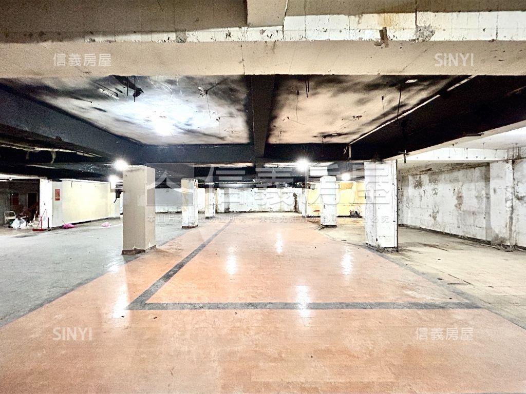 頂溪店鋪地下室房屋室內格局與周邊環境