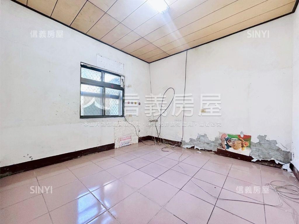 欠整理透天房屋室內格局與周邊環境