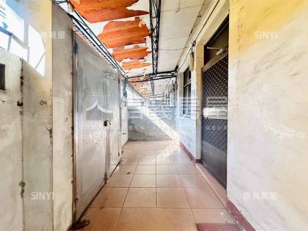欠整理透天房屋室內格局與周邊環境