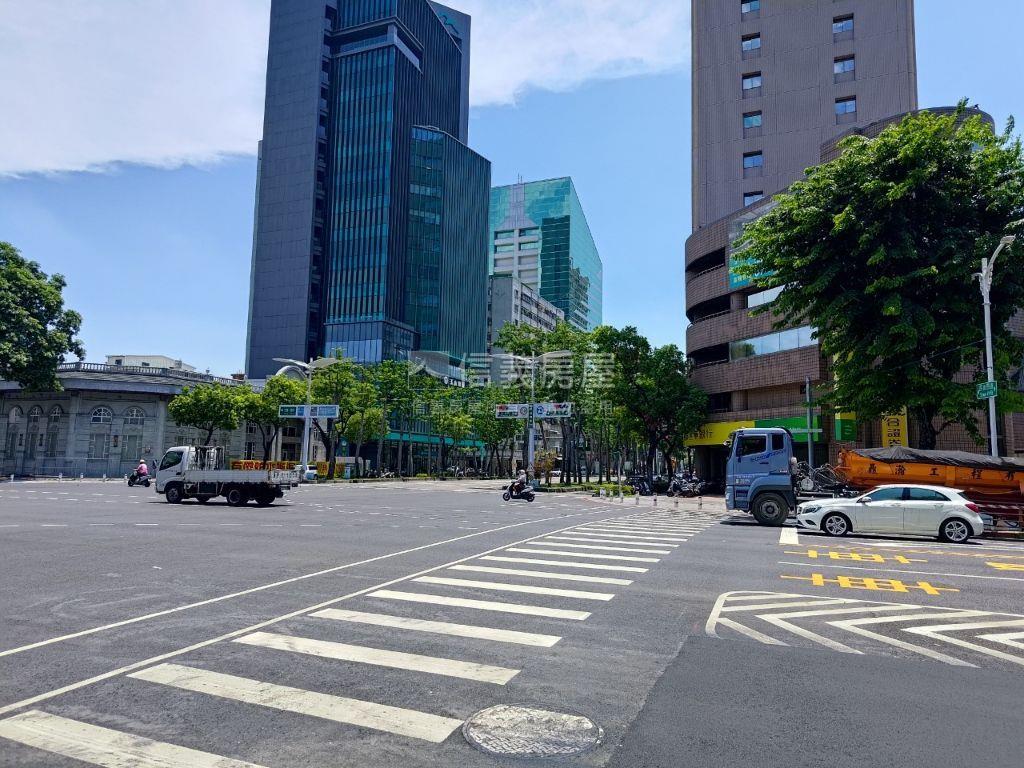 放手了！中華路苓洲樓店房屋室內格局與周邊環境