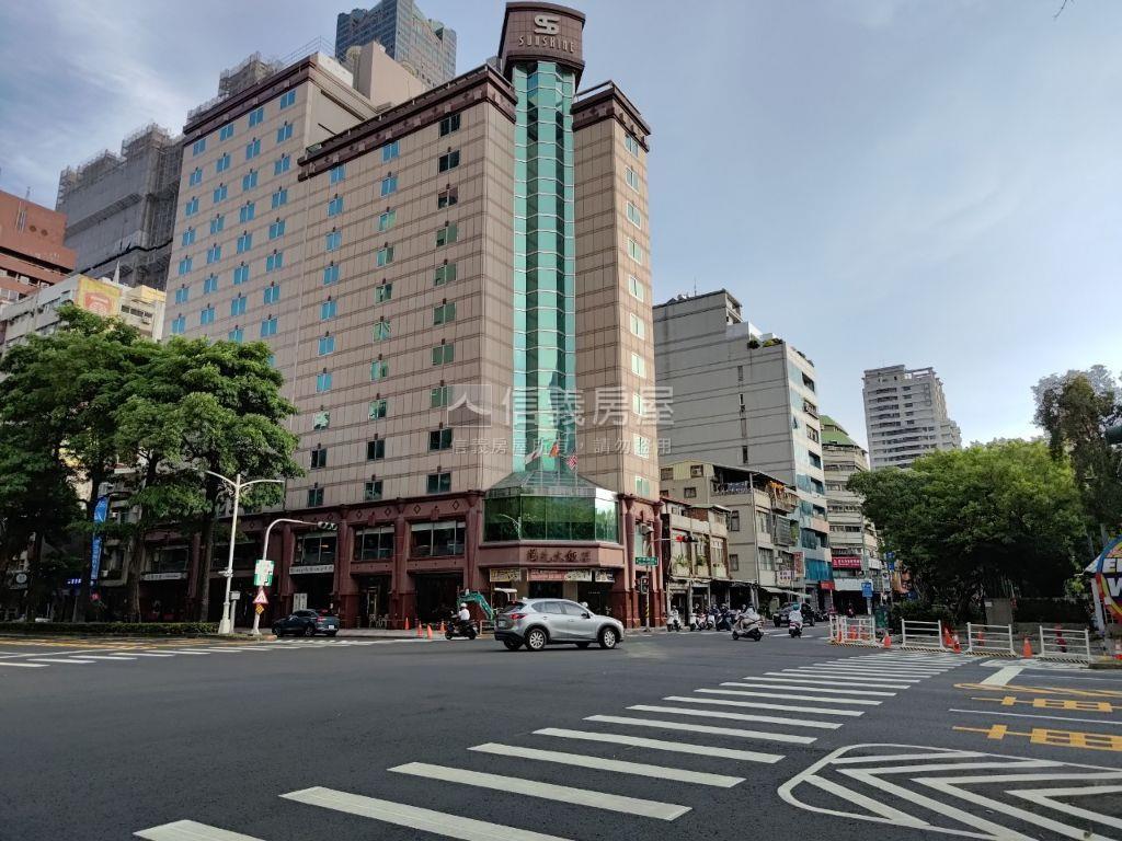 放手了！中華路苓洲樓店房屋室內格局與周邊環境