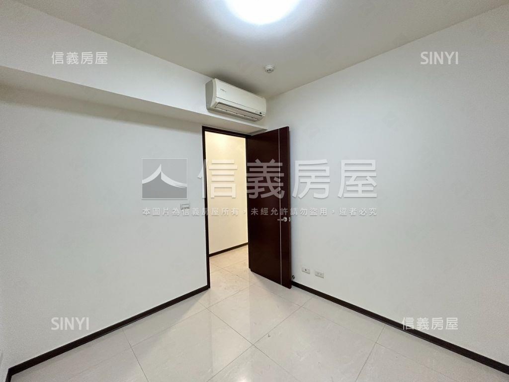 德鑫楓華３房車位稀有釋出房屋室內格局與周邊環境