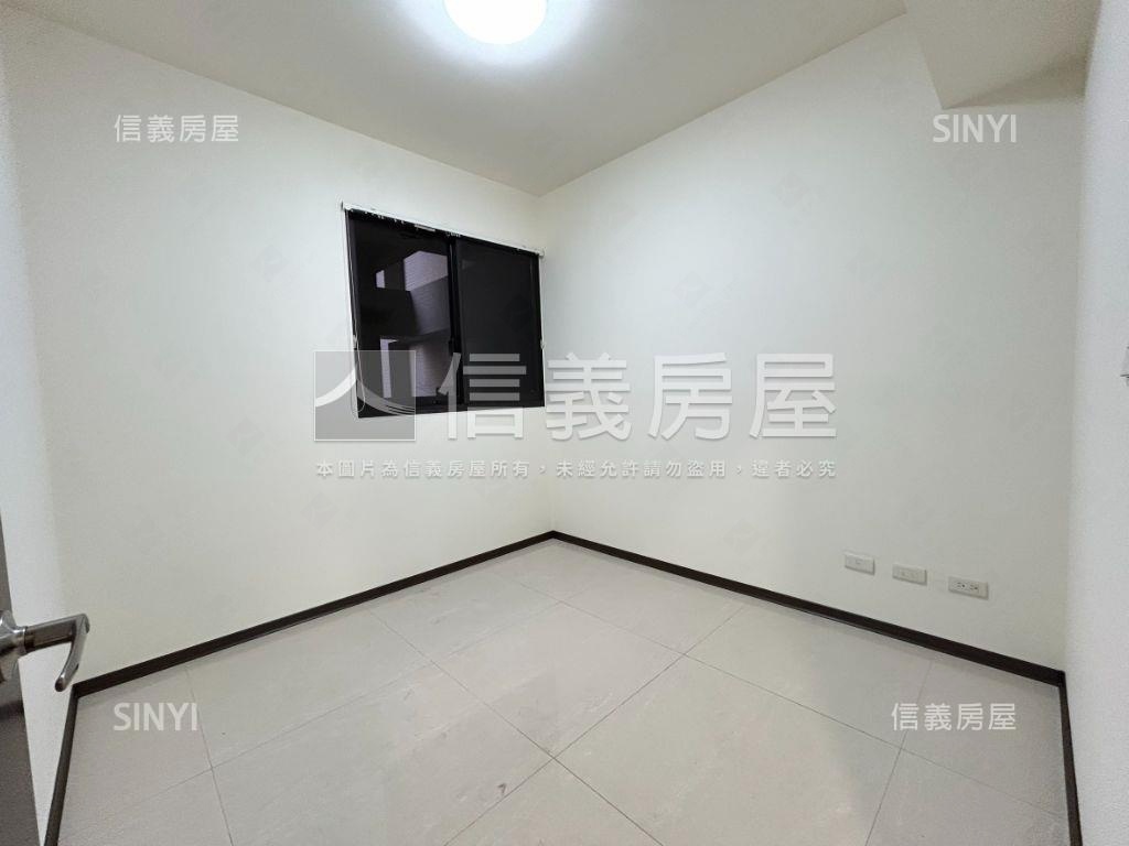 德鑫楓華３房車位稀有釋出房屋室內格局與周邊環境