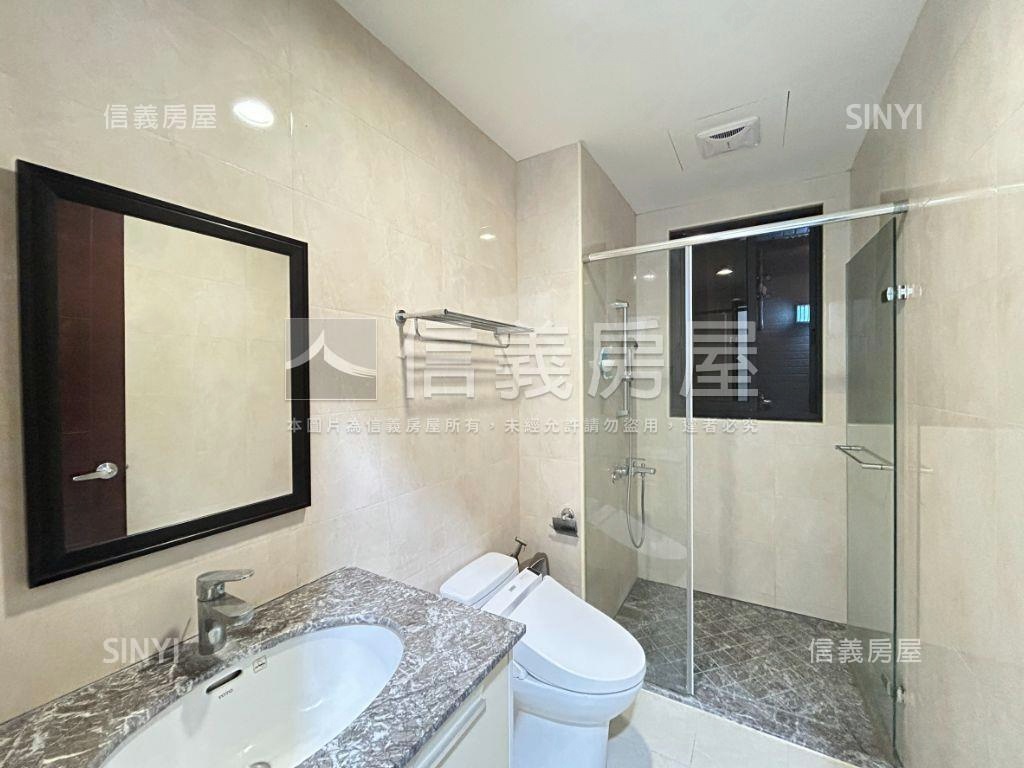 德鑫楓華３房車位稀有釋出房屋室內格局與周邊環境