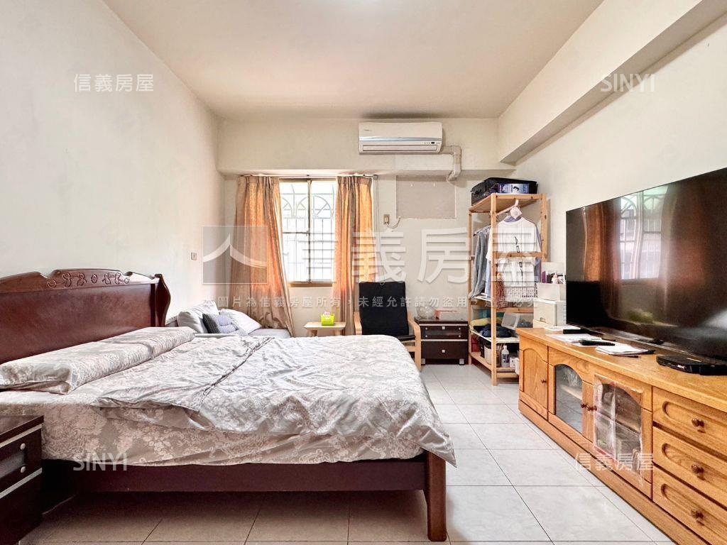 親愛京城大４房平車房屋室內格局與周邊環境