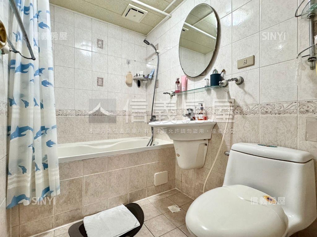 親愛京城大４房平車房屋室內格局與周邊環境