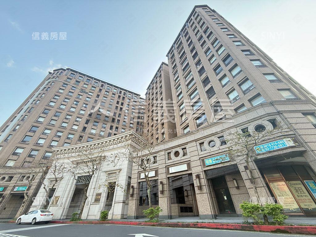 四期藝術精裝三房坡平車位房屋室內格局與周邊環境