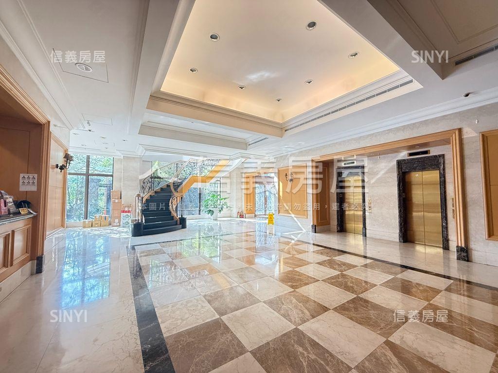 四期藝術精裝三房坡平車位房屋室內格局與周邊環境