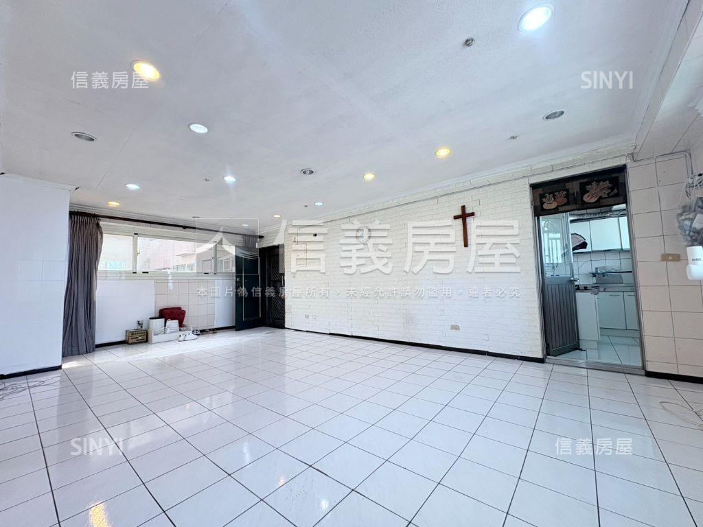 凱薩風景園邸三房車位！房屋室內格局與周邊環境