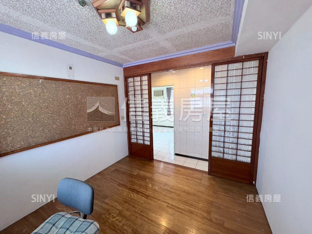 凱薩風景園邸三房車位！房屋室內格局與周邊環境