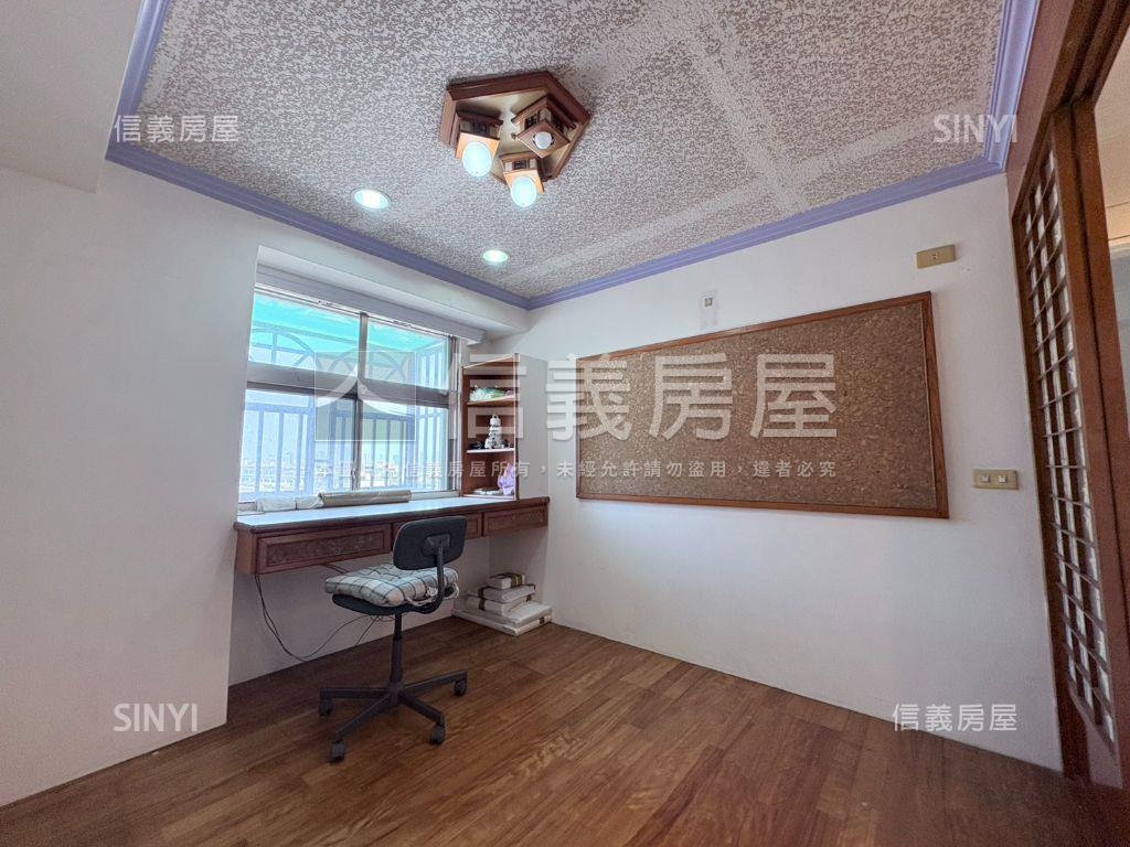 凱薩風景園邸三房車位！房屋室內格局與周邊環境