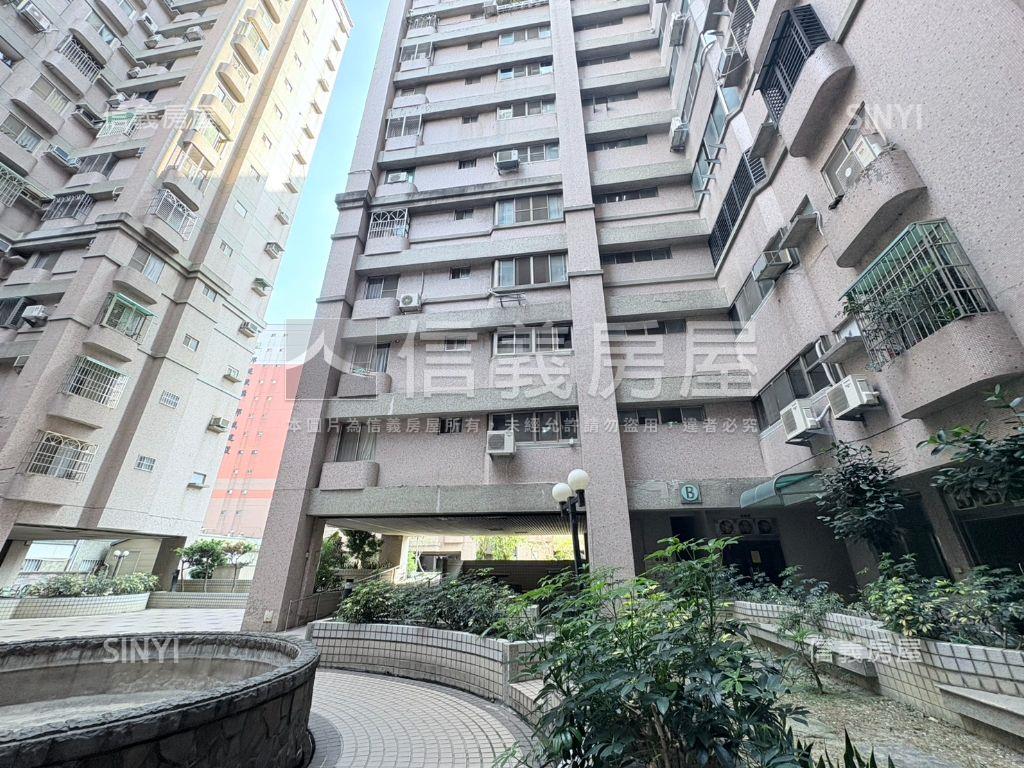 凱薩風景園邸三房車位！房屋室內格局與周邊環境