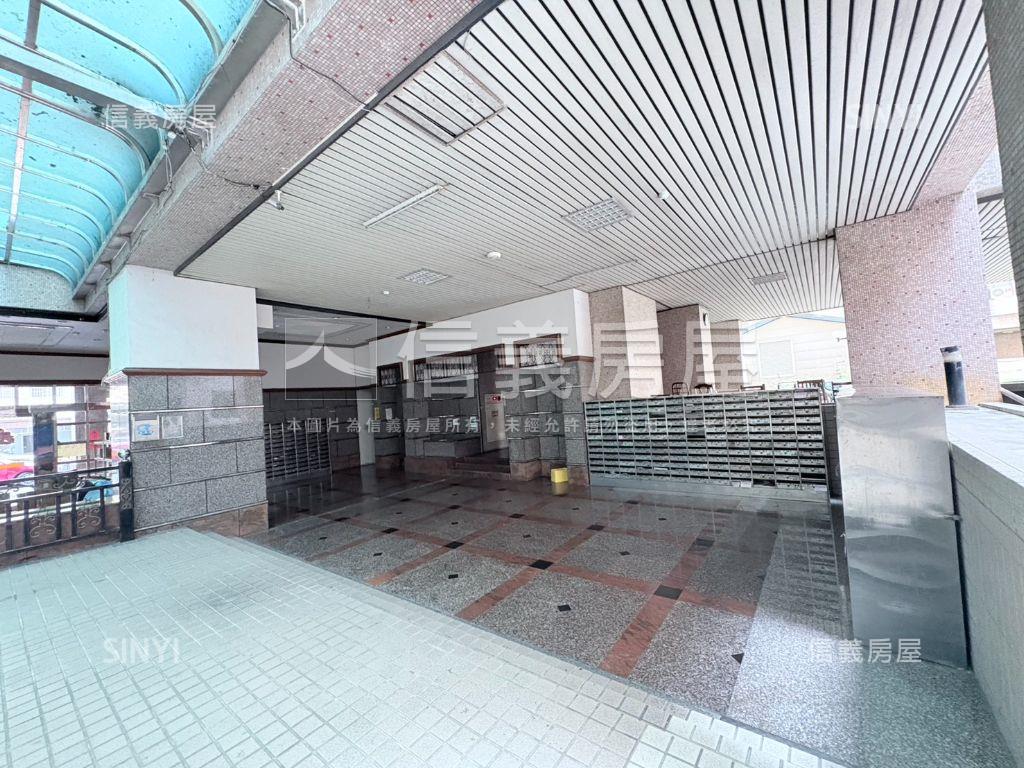 凱薩風景園邸三房車位！房屋室內格局與周邊環境