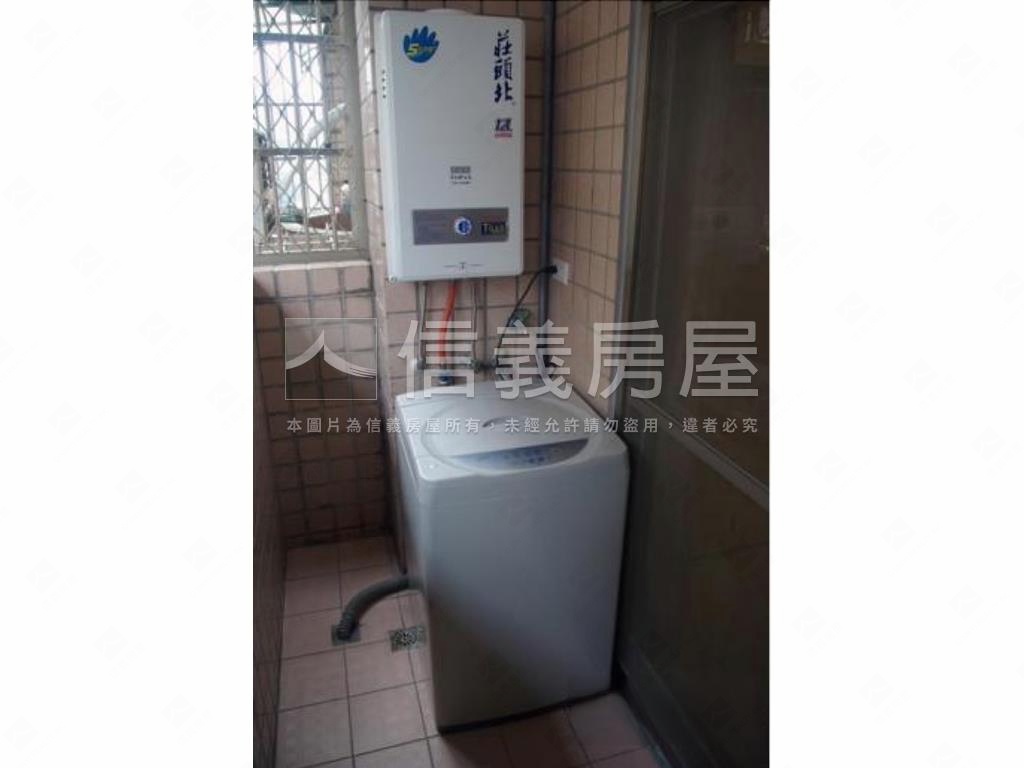 有捷運陽台天然瓦斯套房房屋室內格局與周邊環境