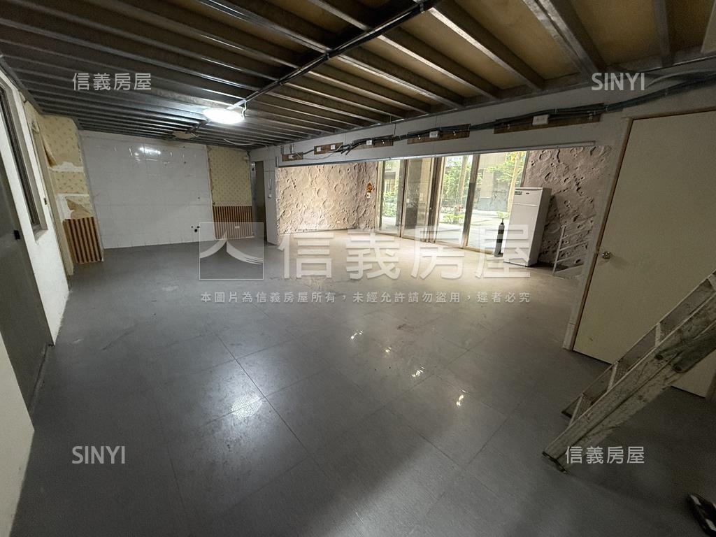 大學風呂黃金店面房屋室內格局與周邊環境
