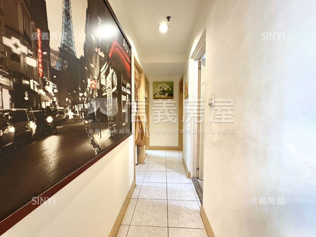 行情高樓視野三房可租平車房屋室內格局與周邊環境