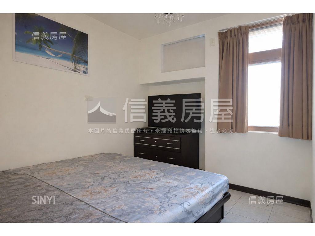 行情高樓視野三房可租平車房屋室內格局與周邊環境