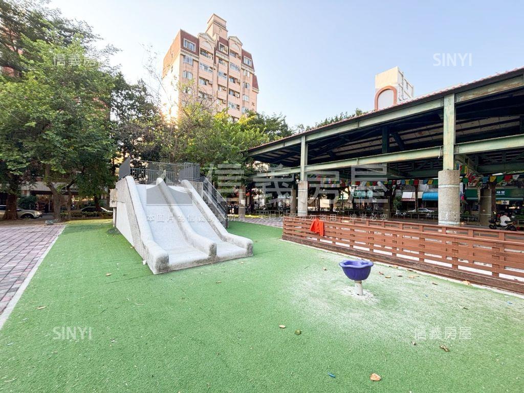 行情高樓視野三房可租平車房屋室內格局與周邊環境