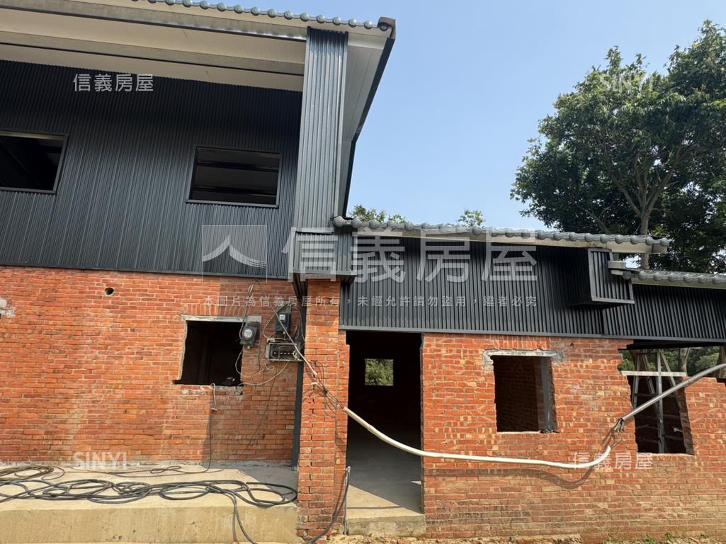 綠意環繞山景靜謐優質宅房屋室內格局與周邊環境