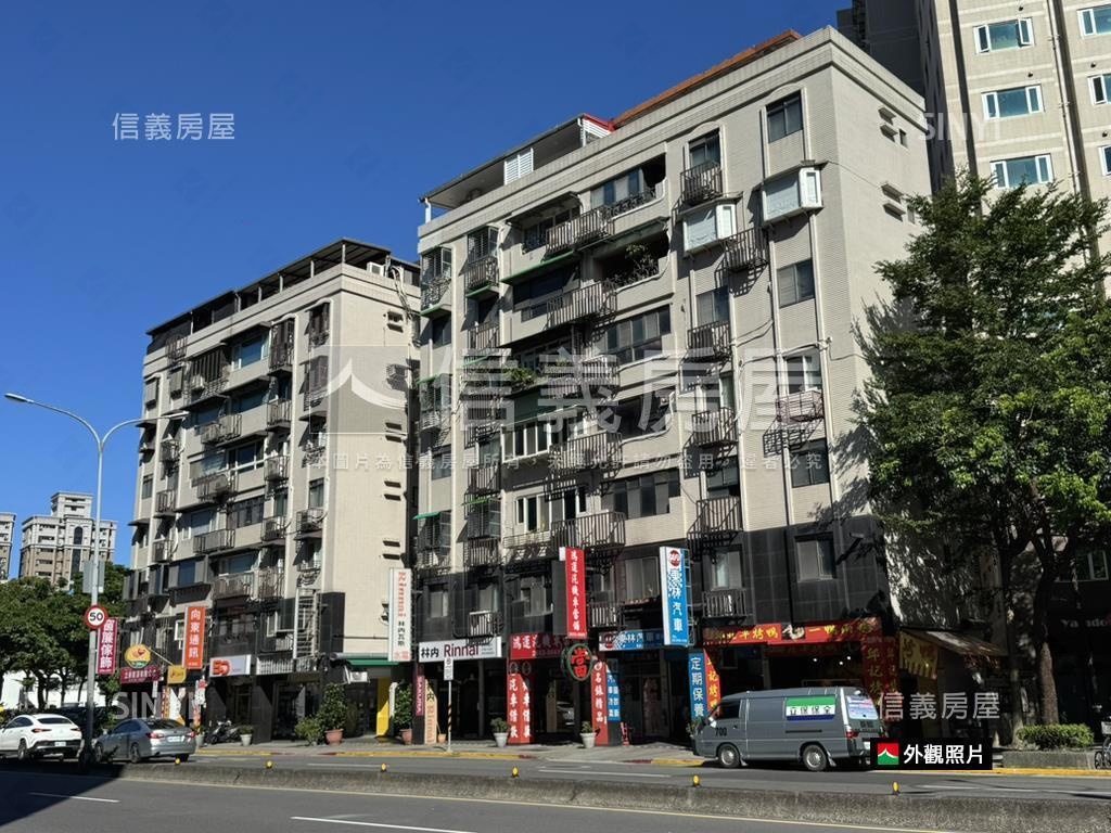 藍線捷運站旁電梯３房房屋室內格局與周邊環境