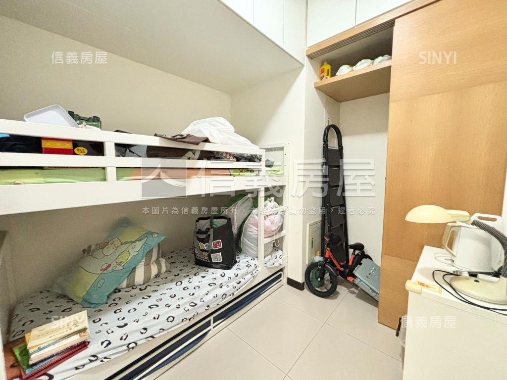 免震甲山林小資溫馨兩房房屋室內格局與周邊環境