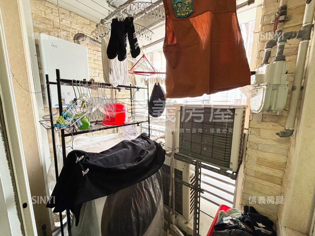 免震甲山林小資溫馨兩房房屋室內格局與周邊環境