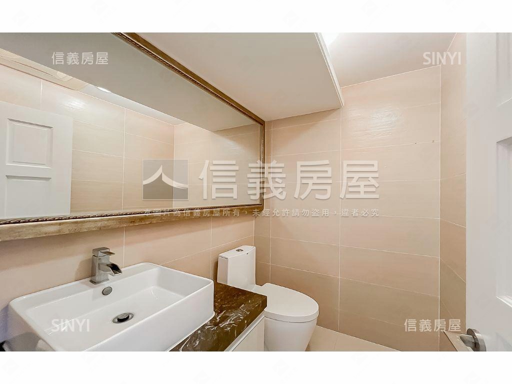由鉅藏玉２０Ｆ裝潢豪邸房屋室內格局與周邊環境