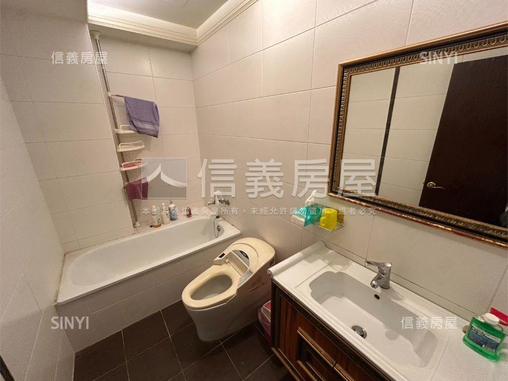 帝寶三房享受生活房屋室內格局與周邊環境