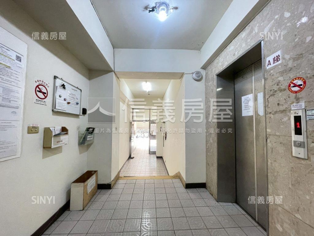 西屯工業區電梯套房附車位房屋室內格局與周邊環境