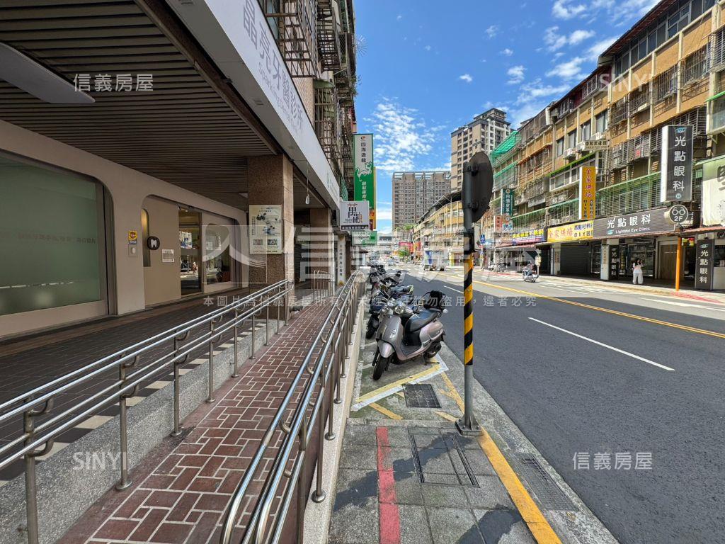 景安直直走三房車位房屋室內格局與周邊環境