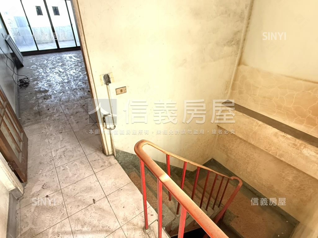 民族路三段金店面房屋室內格局與周邊環境