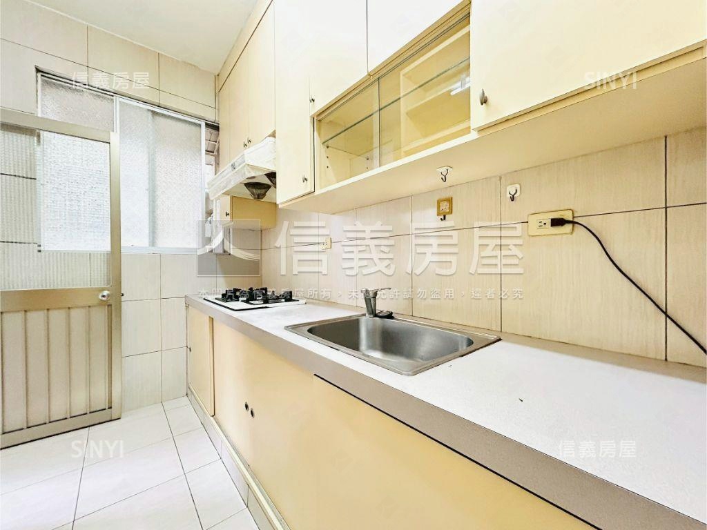 內湖捷運站｜鑽石三樓美寓房屋室內格局與周邊環境