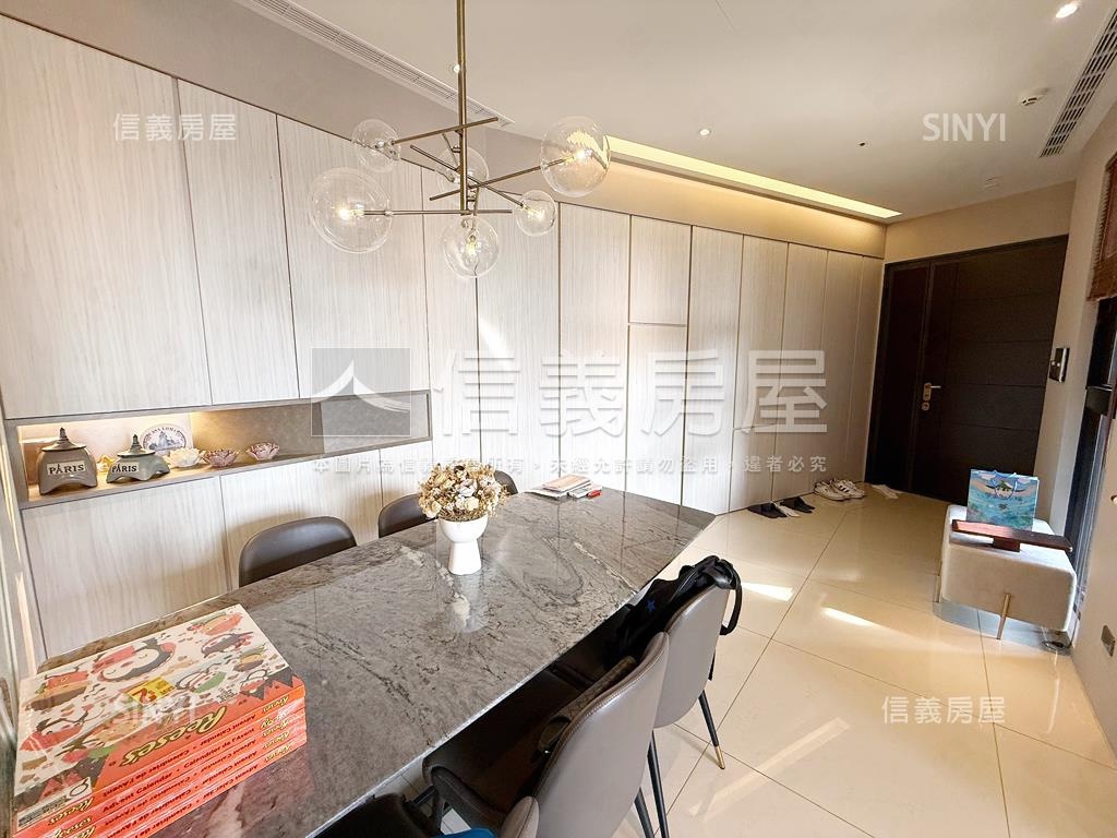 冠德蝴水映質感三房車位房屋室內格局與周邊環境