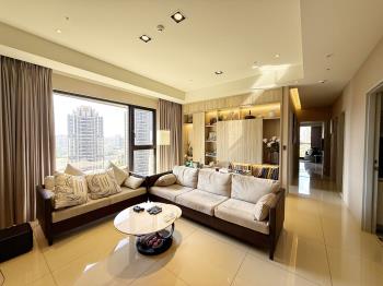 冠德蝴水映質感三房車位