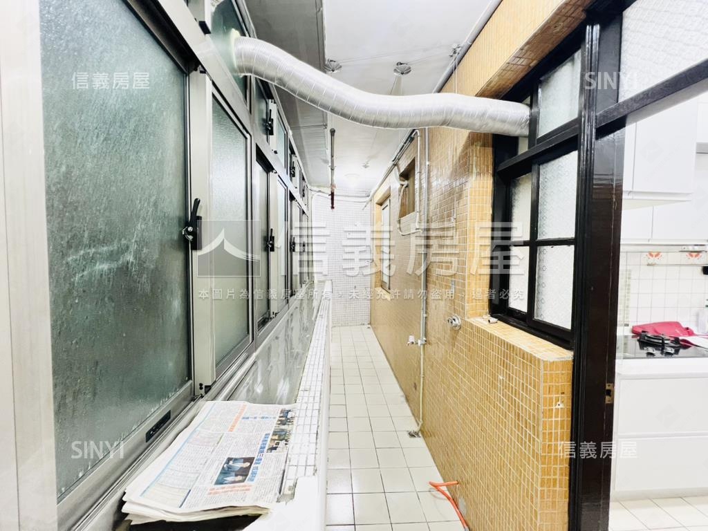 府中後站介壽公園邊間美寓房屋室內格局與周邊環境