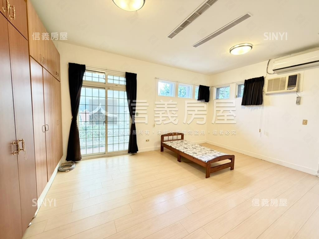 天母景觀泳池別墅房屋室內格局與周邊環境