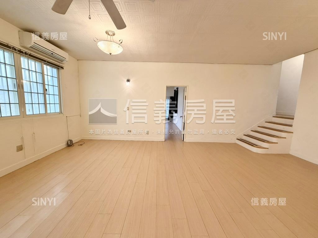 天母景觀泳池別墅房屋室內格局與周邊環境