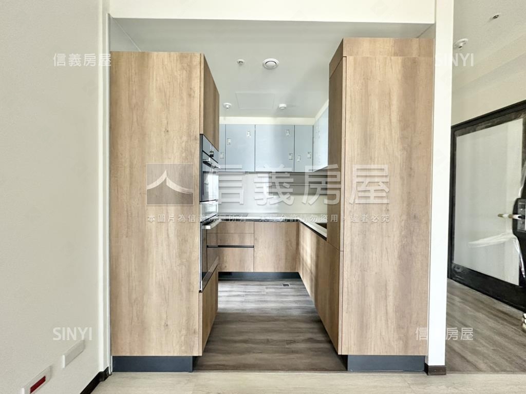 ＧＴＯＷＥＲ全新三房平車房屋室內格局與周邊環境