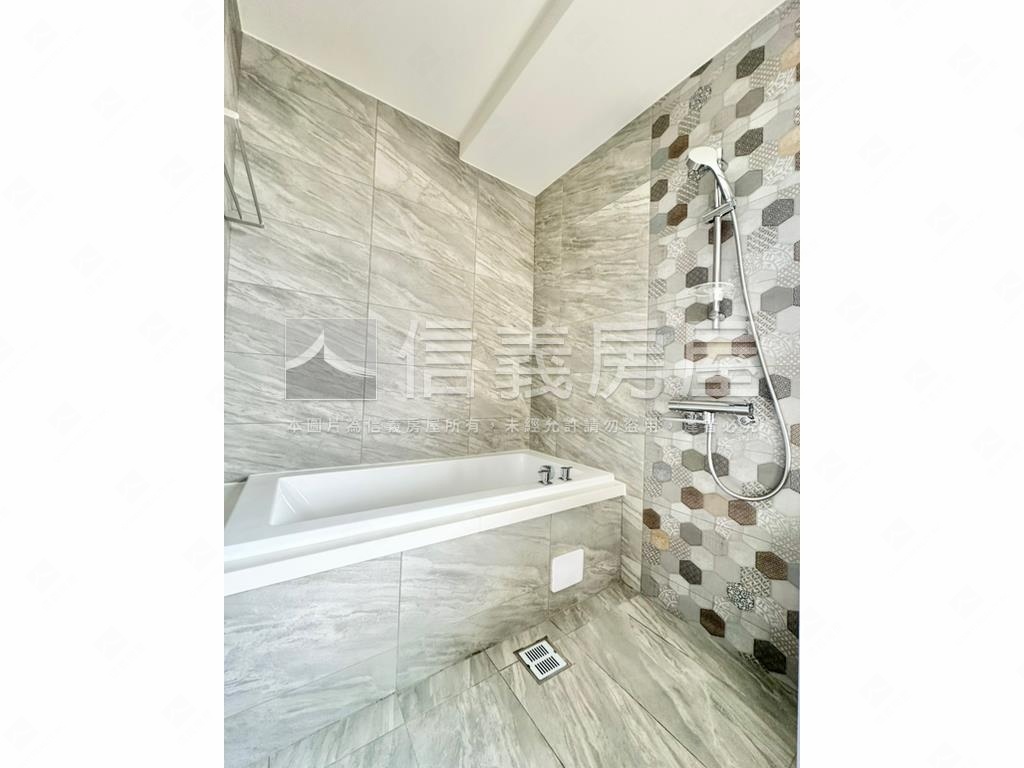 ＧＴＯＷＥＲ全新三房平車房屋室內格局與周邊環境